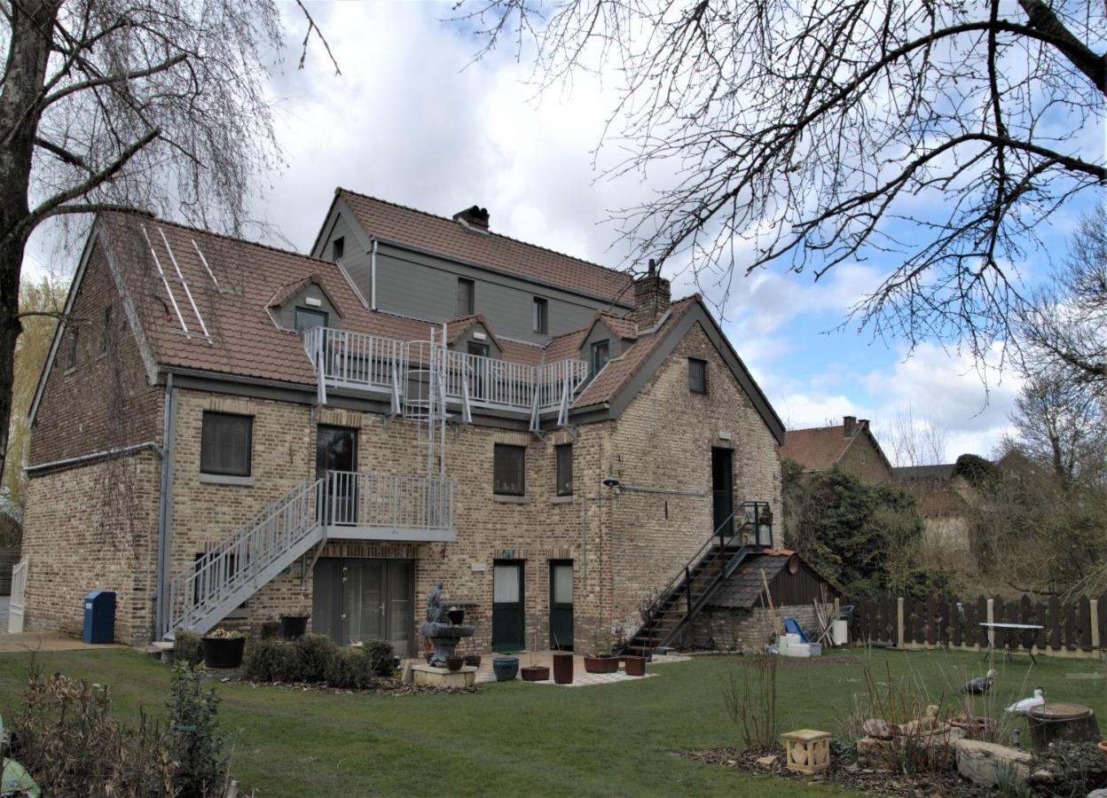 B&B De Dubbelmolen Tongern Exterior foto